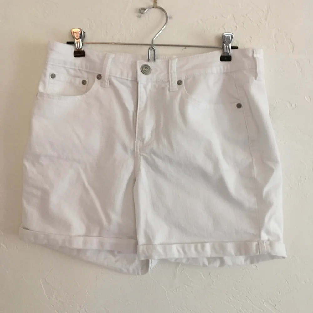 ND White Denim Shorts Embroidered Pockets Size 12 Regular